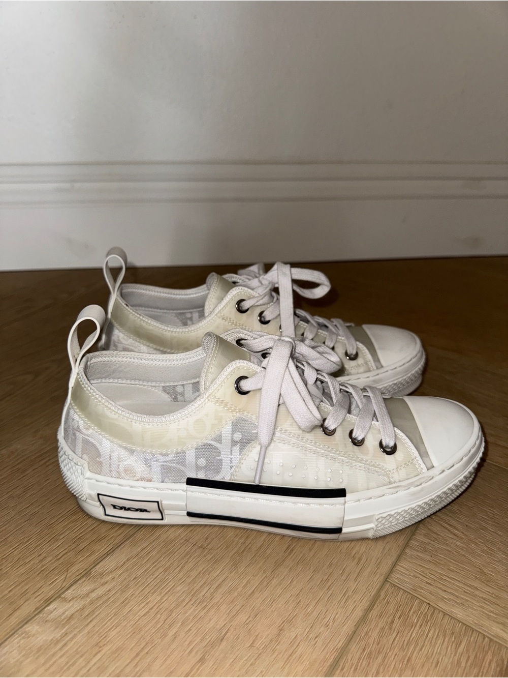 Dior B23 Oblique Low-Top Sneakers - Picture 2 of 7